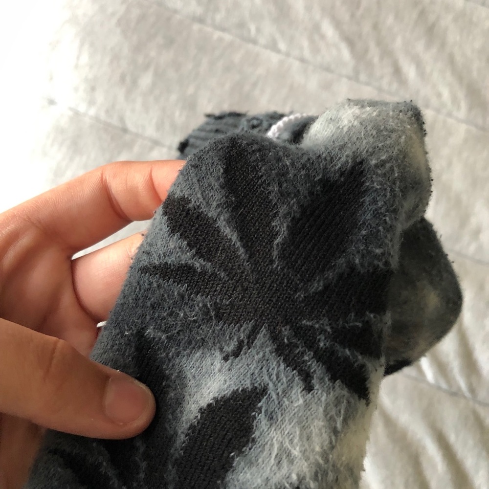 Wee d socks - Picture 2 of 3
